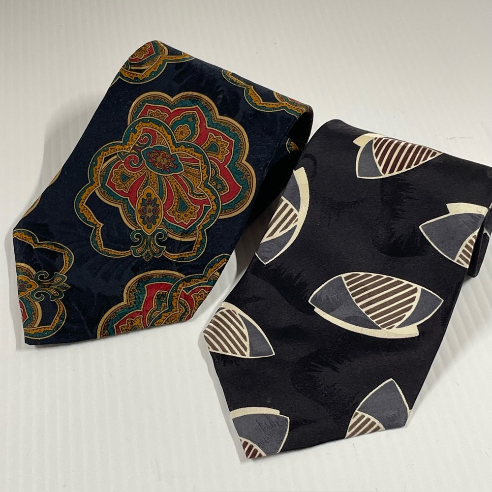 Halston III 100% Imported Italian Silk Patterned Neckties Bundle of 2